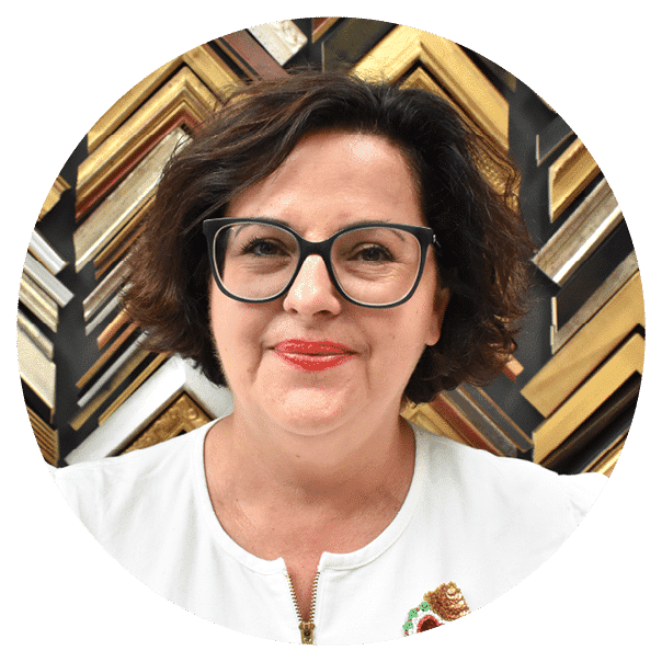 Notre responsable magasin dans votre atelier d'encadrement à Nancy
